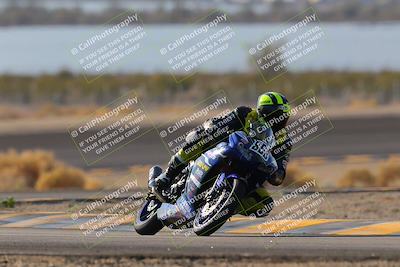 media/Dec-18-2022-SoCal Trackdays (Sun) [[8099a50955]]/Turn 14 (940am)/